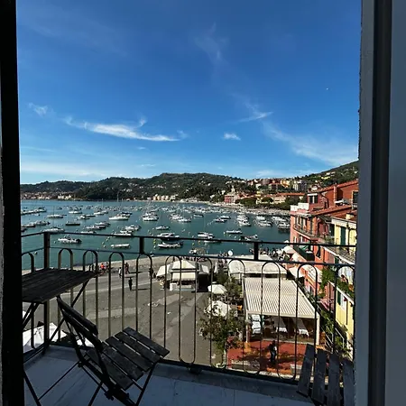 Ventidue - Fronte Mare Lerici